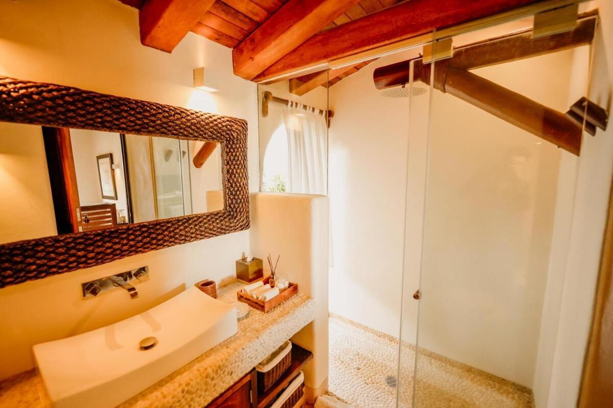 Dream Villa With Private Beach And Catering Сиуатанехо Екстериор снимка