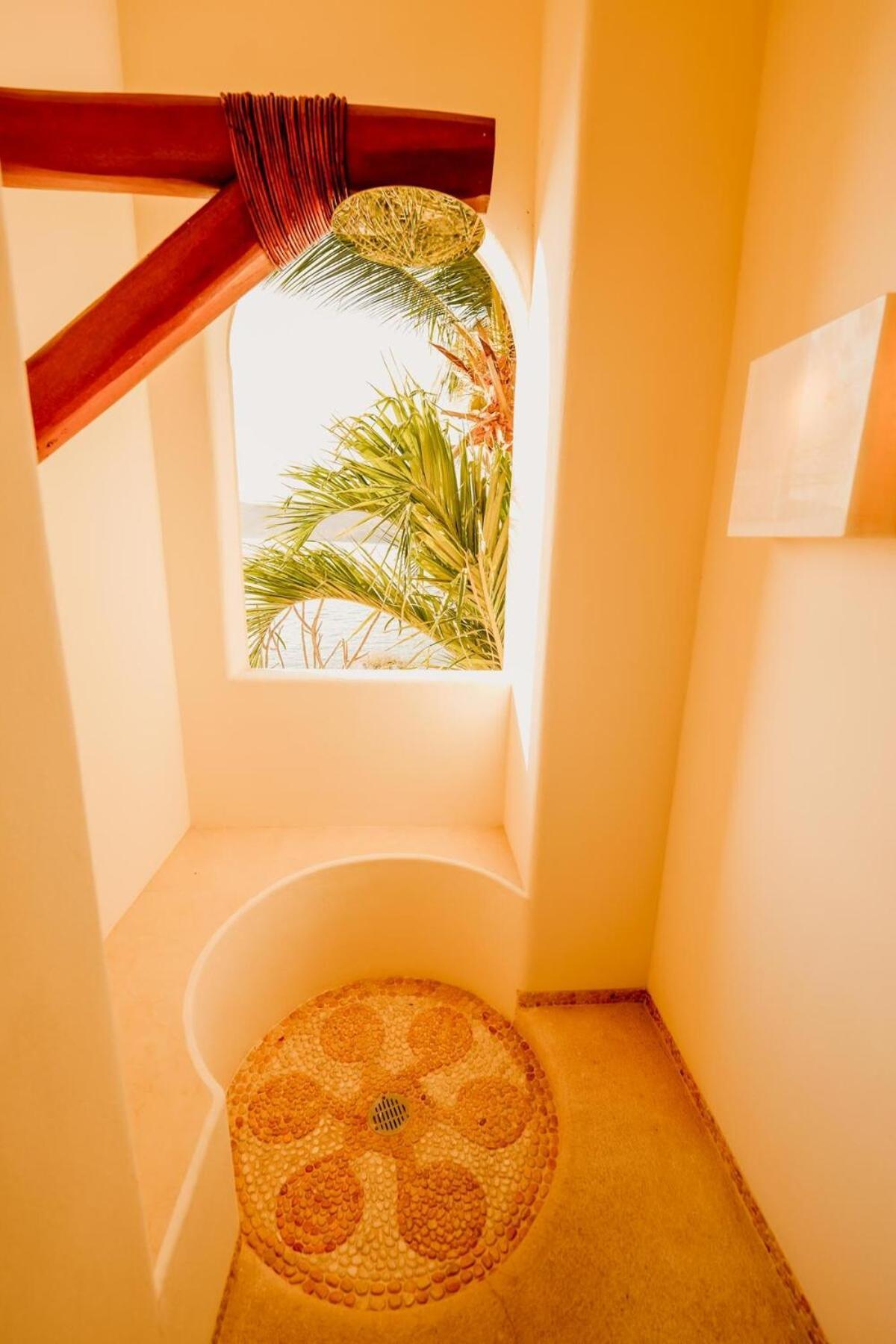 Dream Villa With Private Beach And Catering Сиуатанехо Екстериор снимка