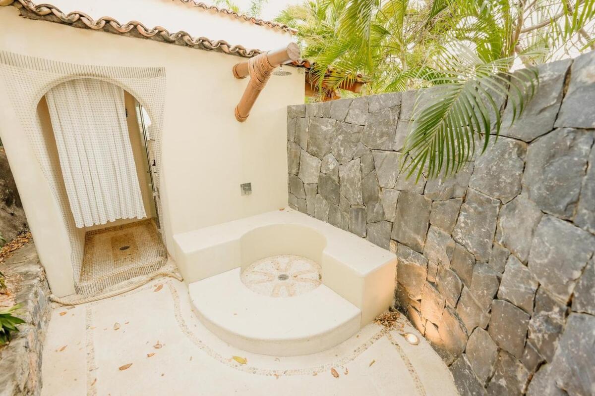 Dream Villa With Private Beach And Catering Сиуатанехо Екстериор снимка