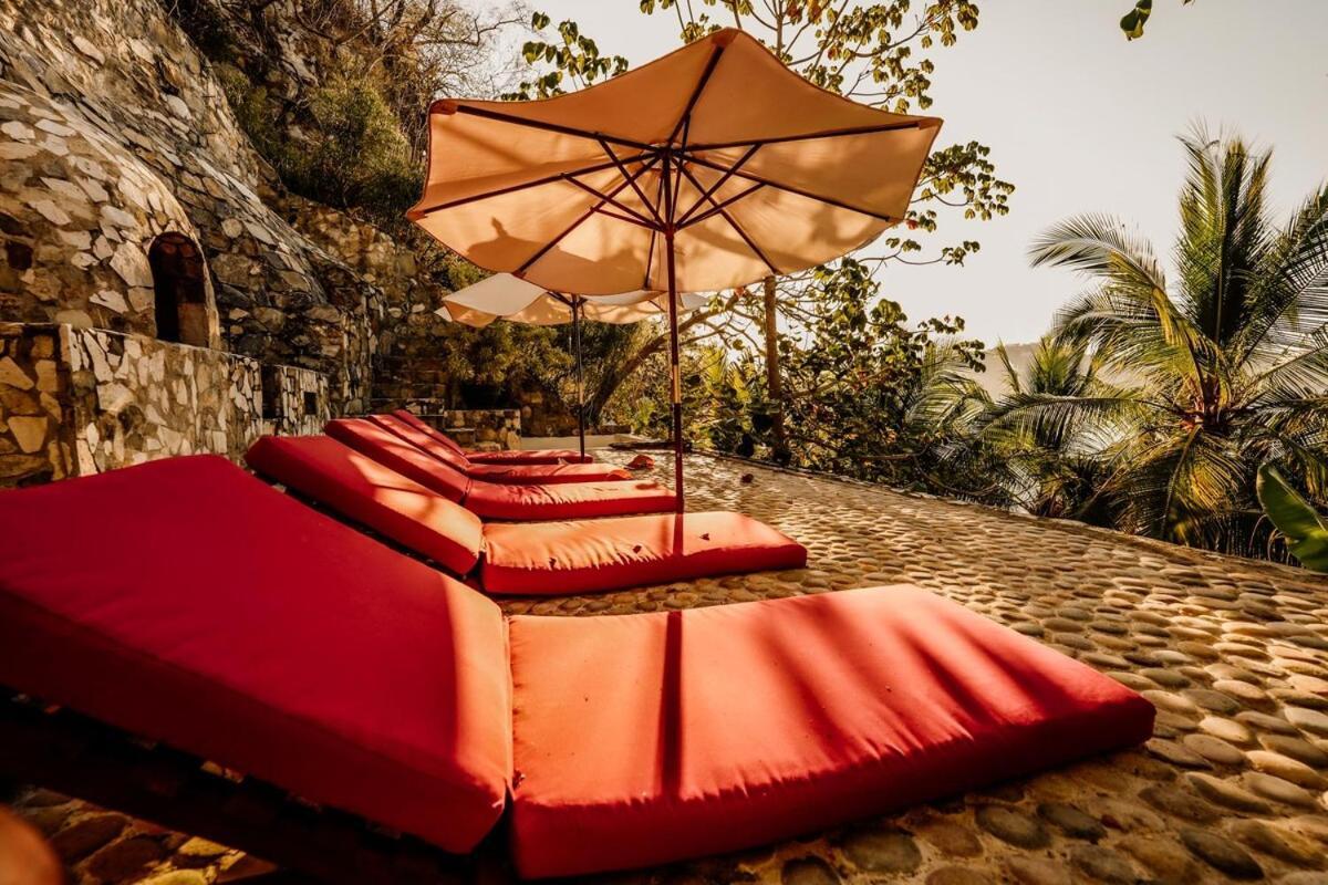 Dream Villa With Private Beach And Catering Сиуатанехо Екстериор снимка